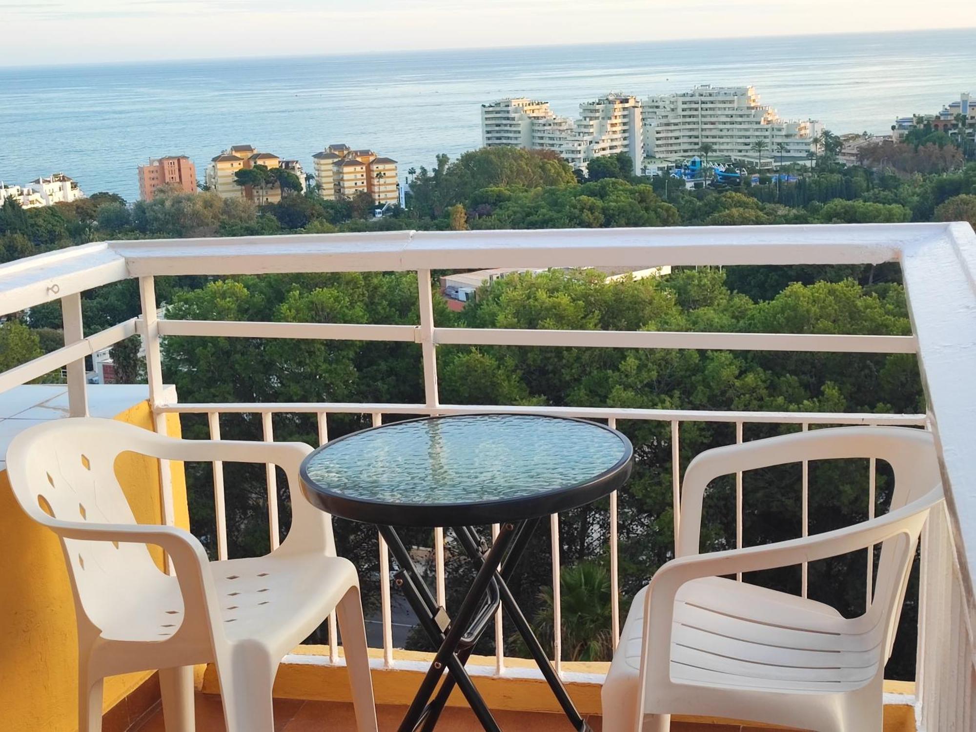 Hercules Paradise 531 Apartamento Con Vistas Al Mar Mediterraneo En Benalmadena A Pasos Del Centro Y Su Vibrante Zona Comercial Disfruta De Una Experiencia Unica En La Costa Del Sol Malaga Andalucia Well-Connected To The Airport Экстерьер фото